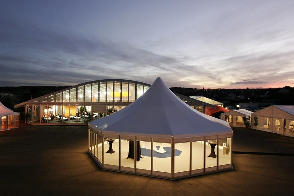 怎样搭建好展览篷房